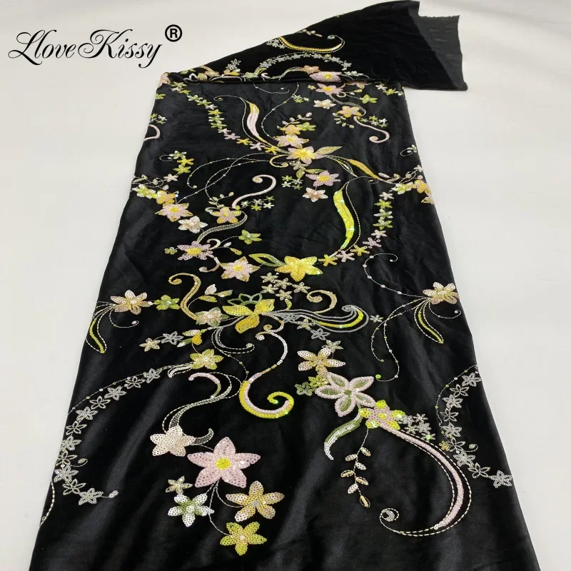 Velvet Fabric Embroidery - 블랙 벨벳 자수 원피스 코트, 화려한