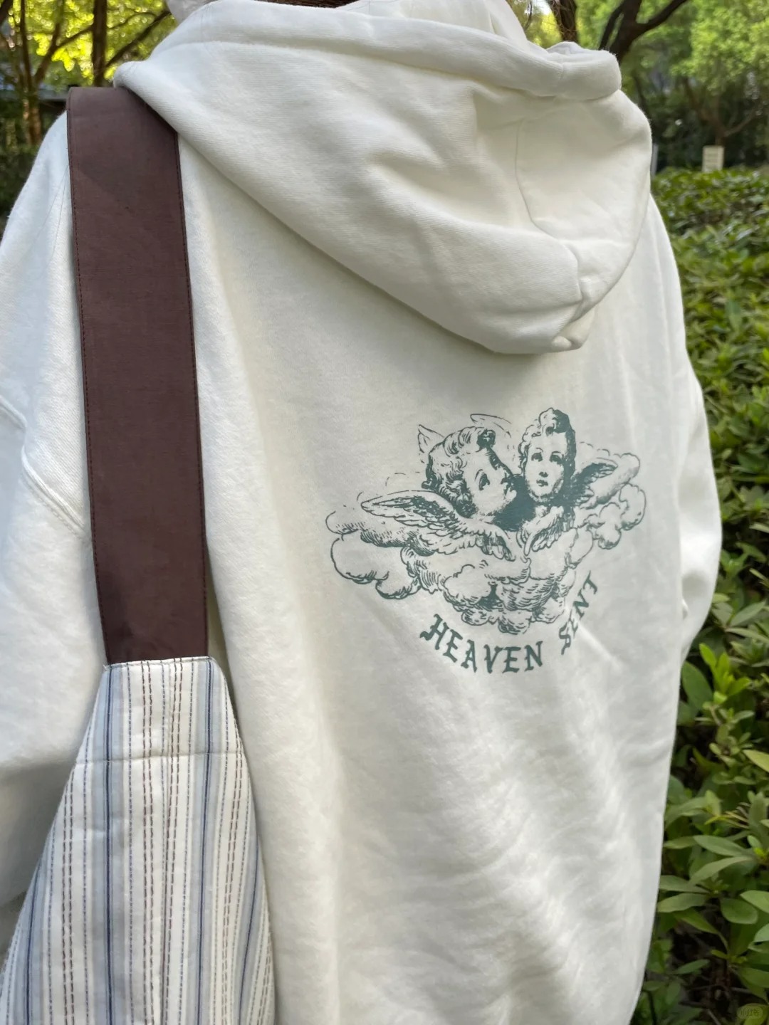 포켓 지퍼업 스웨트셔츠 여성용 화이트 코튼 캐주얼 드로 - Embroidery Zip Up Hoodie 리뷰 및 가격